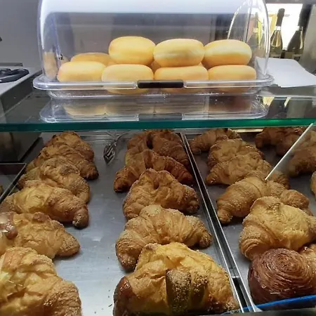 فندق مبيت وإفطار Casa Marconia